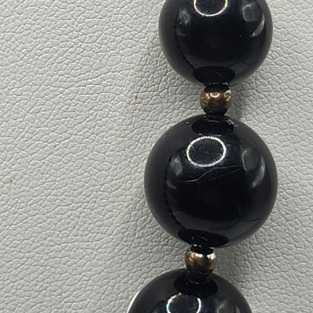 Vintage Black and White Polka Dot Beaded Necklace Gold Tone Spring Ring Clasp - Picture 6 of 8